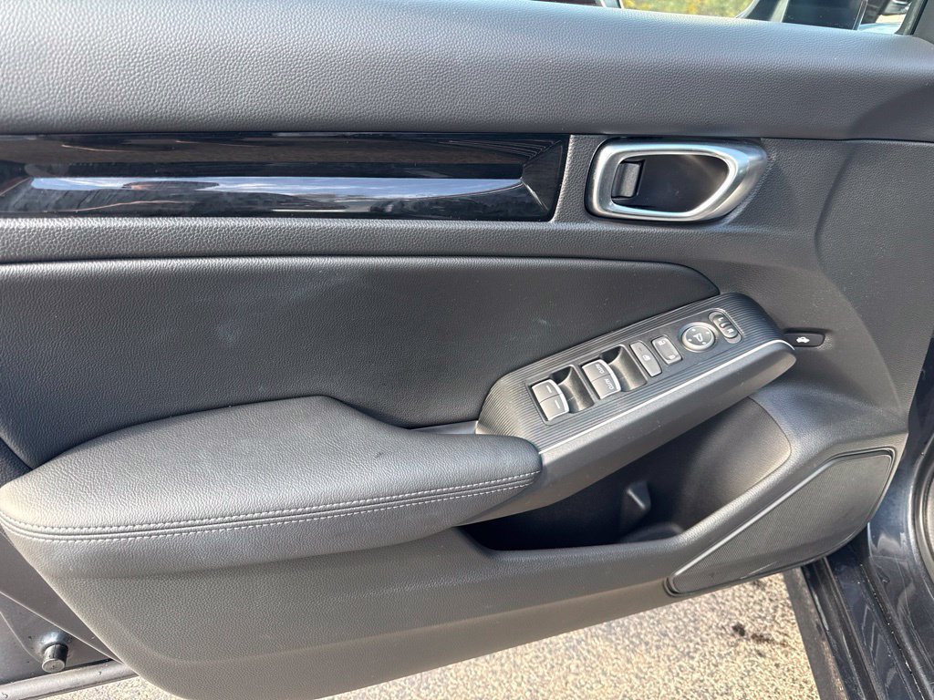 Used 2025 Honda Civic Sport Touring image 18