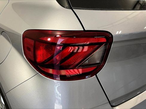 New 2026 Hyundai Venue SE FWD image 14