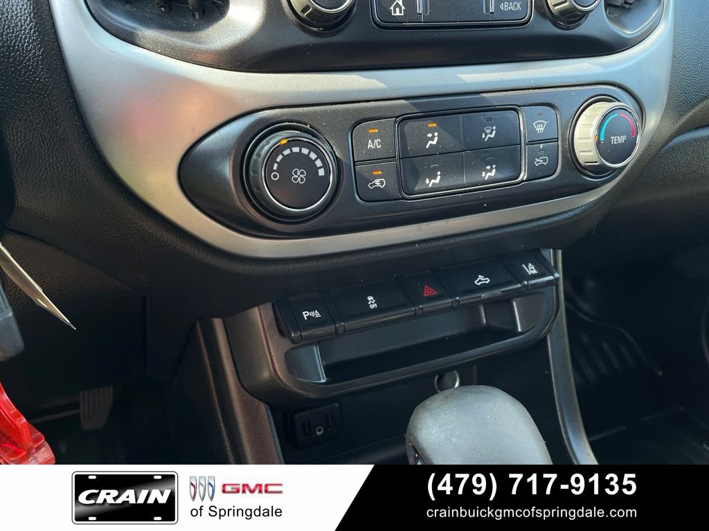 Used 2022 Chevrolet Colorado LT w/ Fleet Safety Package RWD image 19