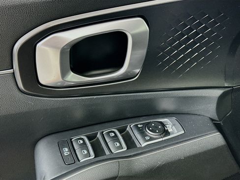 Used 2024 Kia Sorento S FWD image 15