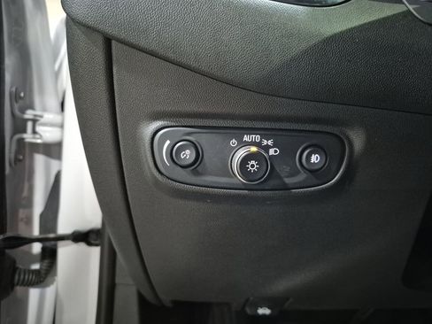 Certified 2024 Chevrolet Equinox Premier image 18