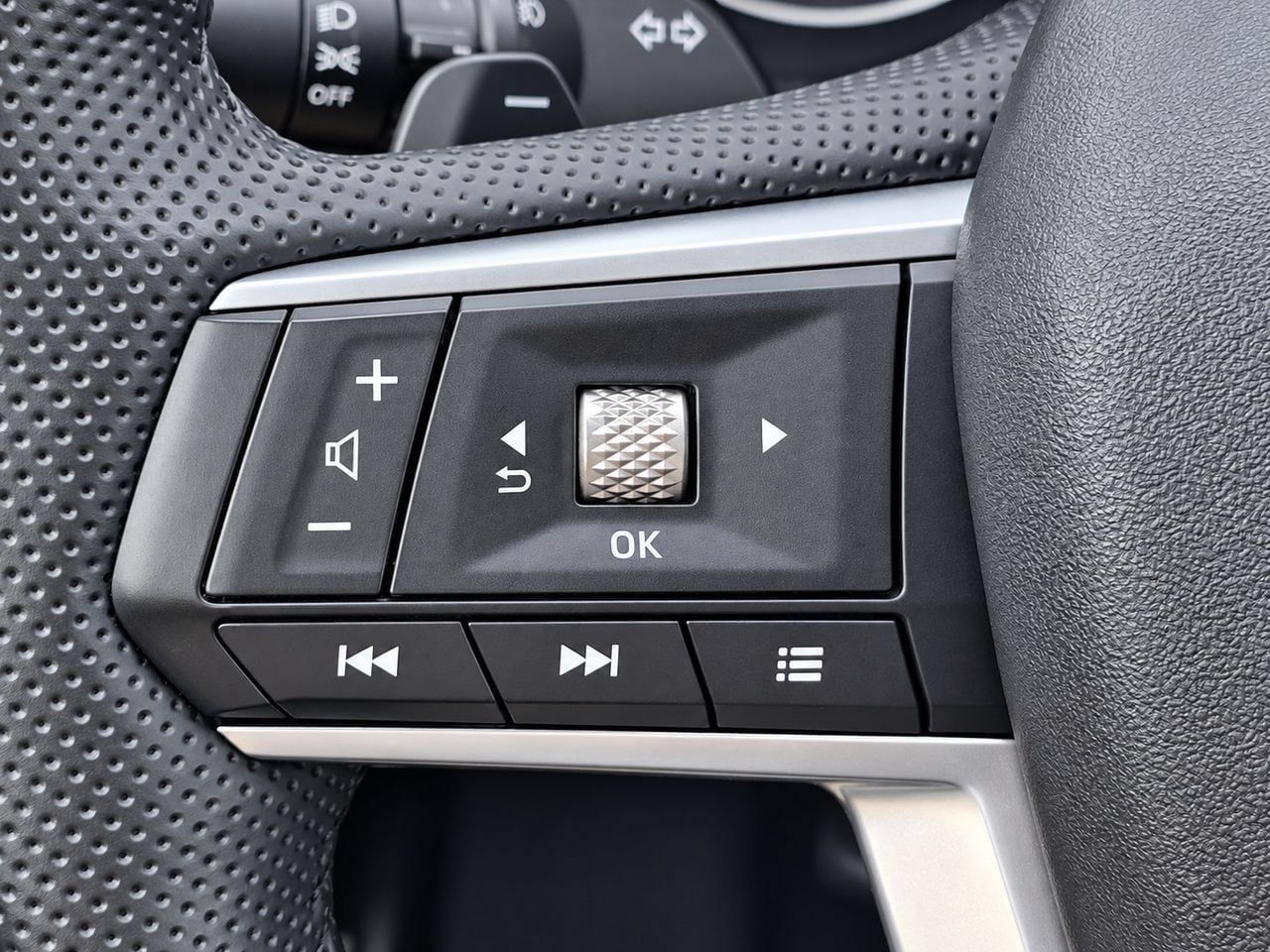 Used 2025 Mitsubishi Outlander SE AWD/4WD image 26