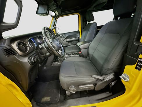 Used 2021 Jeep Wrangler Sport AWD/4WD image 13