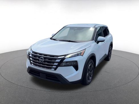 Used 2025 Nissan Rogue SV AWD/4WD image 4