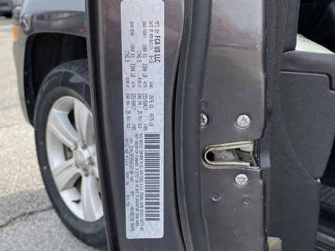 Used 2017 Jeep Patriot Latitude image 31