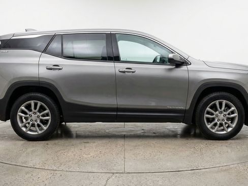 Used 2024 GMC Terrain SLT AWD/4WD image 11