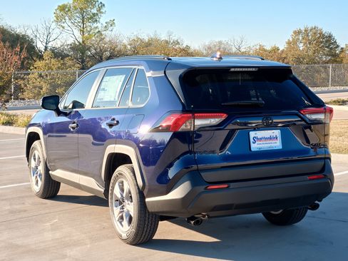 New 2025 Toyota RAV4 XLE w/ Convenience Package image 5
