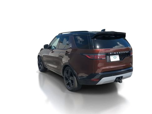 Certified 2026 Land Rover Discovery Limited Edition AWD/4WD image 6