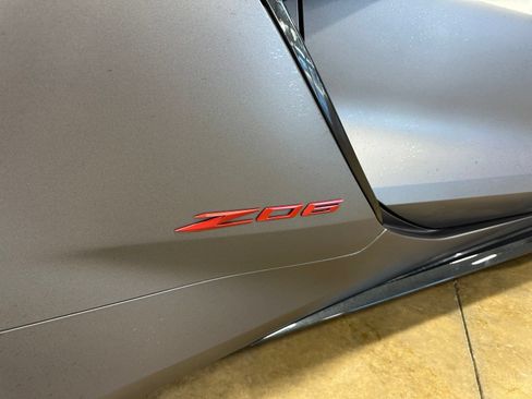 Used 2025 Chevrolet Corvette Z06 RWD image 11