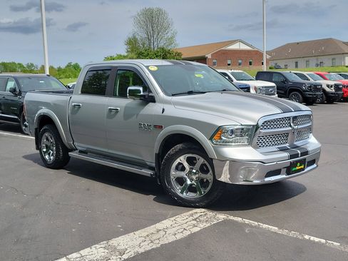 Used 2016 RAM 1500 Laramie image 30