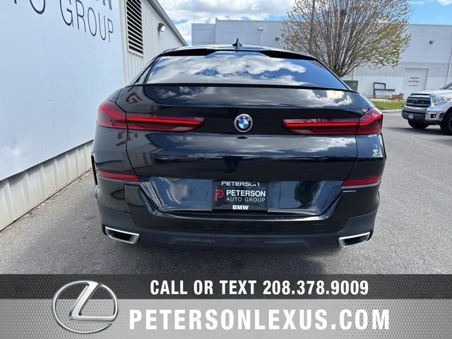 Used 2023 BMW X6 xDrive40i w/ Premium Package AWD/4WD image 5