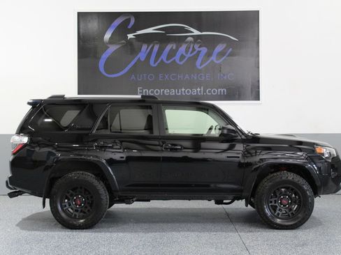 Used 2018 Toyota 4Runner TRD Pro AWD/4WD image 3