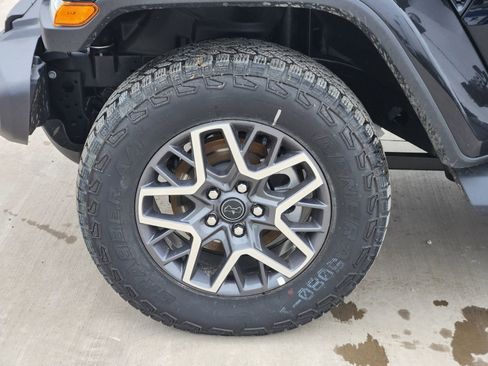 New 2025 Jeep Wrangler Sahara image 11