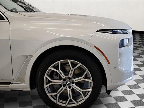 New 2026 BMW X7 xDrive40i w/ Premium Package image 31