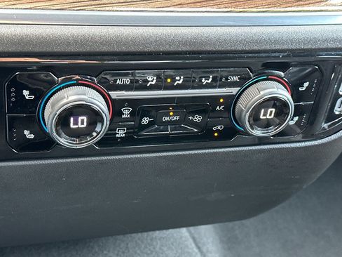 Used 2025 Chevrolet Silverado 1500 LT image 20