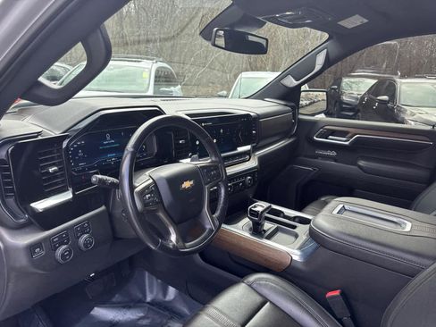Used 2022 Chevrolet Silverado 1500 High Country image 13