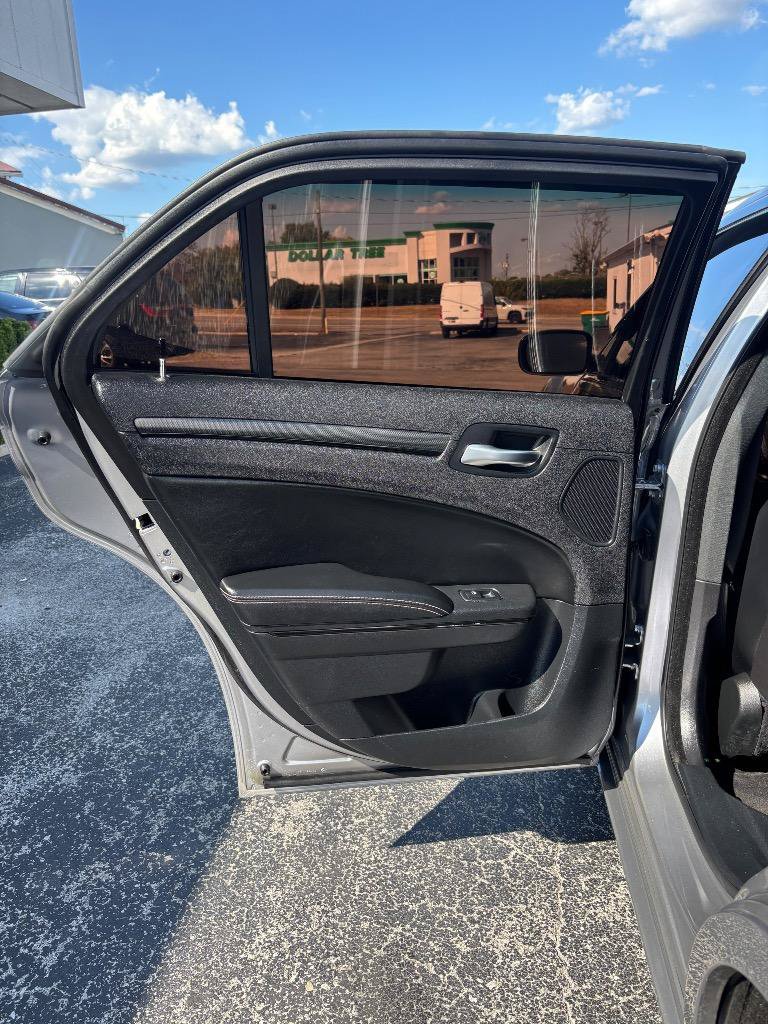 Used 2013 Chrysler 300 S RWD image 23