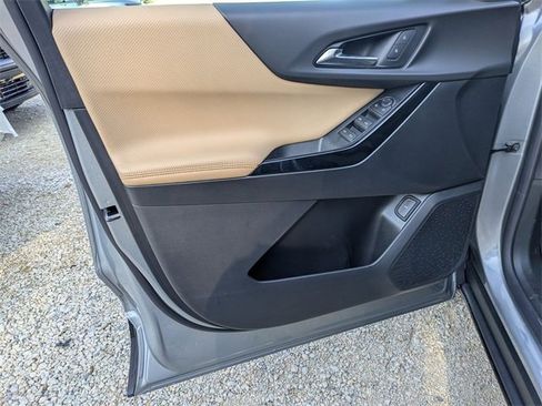 New 2026 Chevrolet Equinox ACTIV w/ Safety and Technology Package image 8