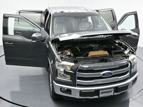 Used 2016 Ford F150 Lariat w/ Trailer Tow Package image 41