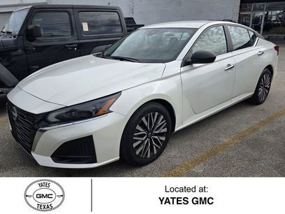 Used 2024 Nissan Altima 2.5 SV