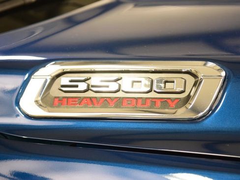 Used 2024 RAM 5500 4x4 Crew Cab image 9