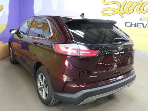 Used 2022 Ford Edge SEL w/ Convenience Package AWD/4WD image 6