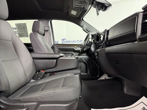 Used 2025 Chevrolet Silverado 1500 LT image 16