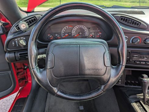 Used 1994 Chevrolet Camaro Z28 RWD image 61