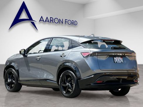 Used 2023 Nissan Ariya AWD image 4
