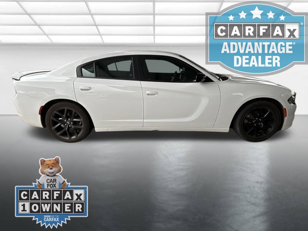 Used 2021 Dodge Charger SXT w/ Blacktop Package RWD image 7