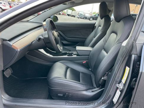 Used 2018 Tesla Model 3 Long Range image 7
