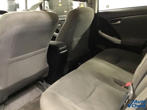 Used 2015 Toyota Prius Three image 29