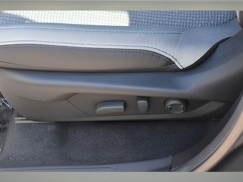 Certified 2026 Subaru Forester Premium AWD/4WD image 31