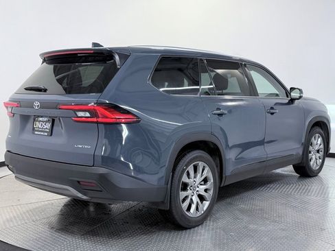 Used 2024 Toyota Grand Highlander Limited image 9