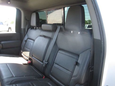 Used 2021 GMC Sierra 2500 Denali w/ Denali Ultimate Package AWD/4WD image 26