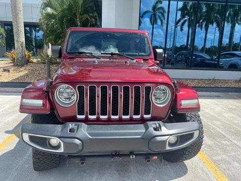 Used 2021 Jeep Wrangler Unlimited Sahara w/ Cold Weather Group AWD/4WD image 9