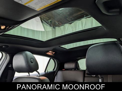 Used 2017 Mercedes-Benz GLA 250 4MATIC image 17