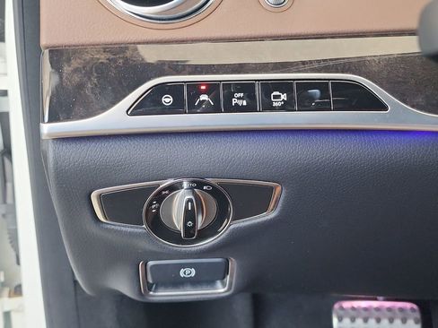 Used 2016 Mercedes-Benz S 550 Sedan image 18