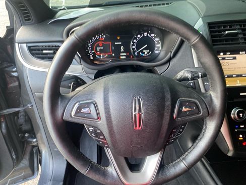 Used 2019 Lincoln MKC Premiere AWD/4WD image 11