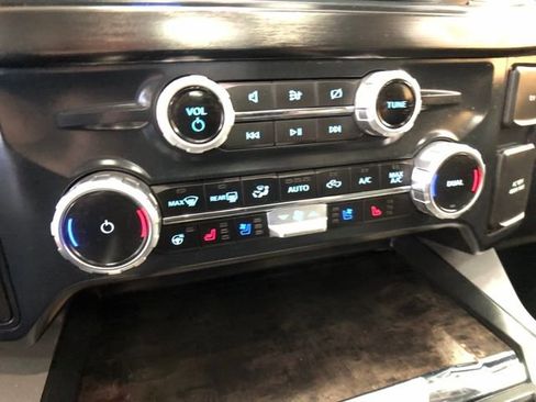 Certified 2023 Ford F350 Lariat w/ Tow Technology Package image 19