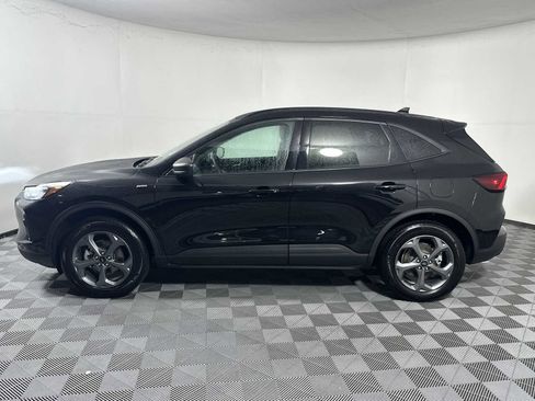 Used 2025 Ford Escape ST-Line image 4