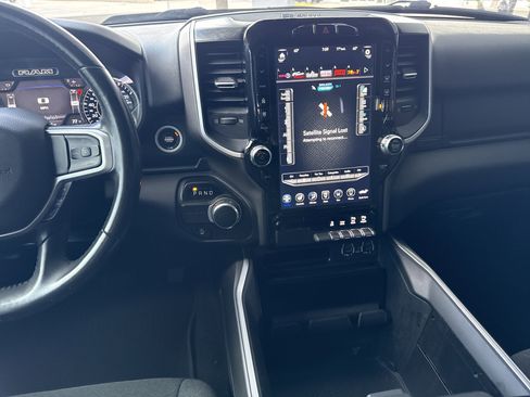 Used 2021 RAM 1500 Big Horn RWD image 28