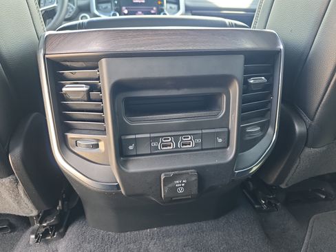Used 2026 RAM 1500 Laramie AWD/4WD image 18