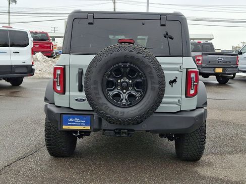 Used 2024 Ford Bronco Wildtrak image 9