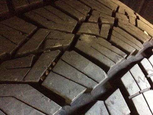 Used 2024 Nissan Titan PRO-4X w/ Pro-4x Utility Package image 12