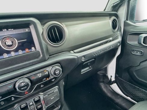 Used 2022 Jeep Wrangler Unlimited Sport AWD/4WD image 24