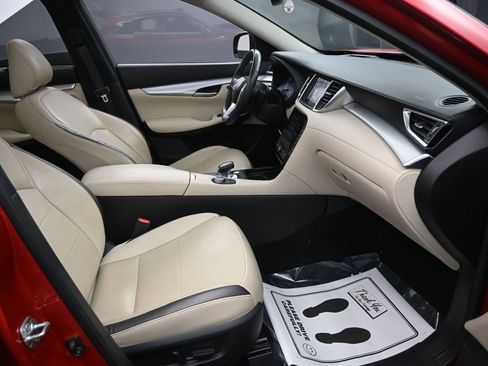 Used 2021 INFINITI QX50 Sensory w/ Cargo Package image 37