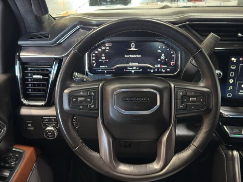 Used 2025 GMC Sierra 3500 Denali Ultimate AWD/4WD image 27