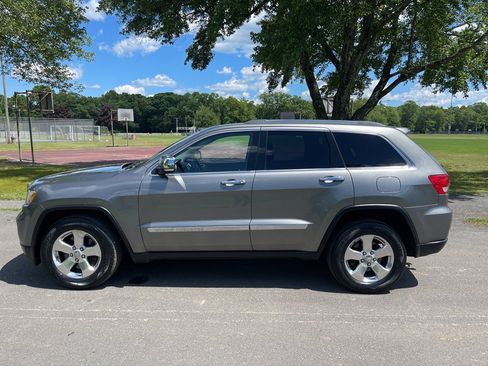 Used 2012 Jeep Grand Cherokee Limited AWD/4WD image 28