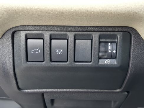 Used 2023 Subaru Ascent Limited w/ Technology Package AWD/4WD image 19